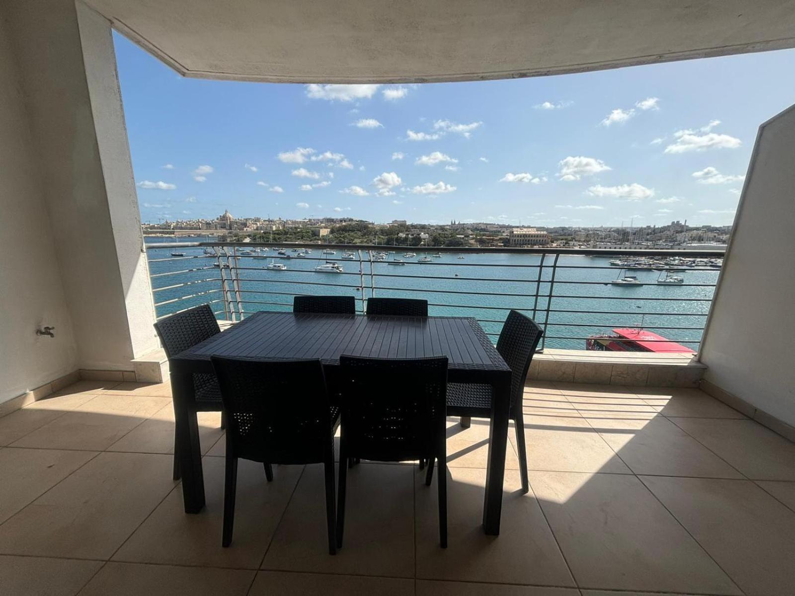 The Strand Apartments By Homely Sliema Buitenkant foto